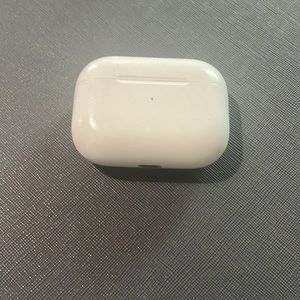 Apple airpod pro- SOLD
